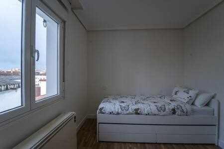 Atico Terraza Playa Futbol Y Congresos Vut4708As Apartment Gijon Bagian luar foto